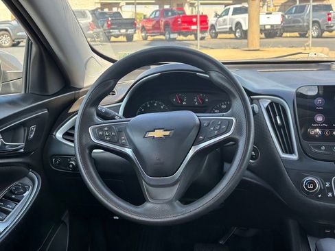 Used 2023 Chevrolet Malibu LT FWD image 27