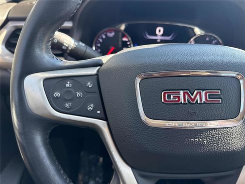 Used 2021 GMC Acadia Denali w/ Denali Technology Package image 17