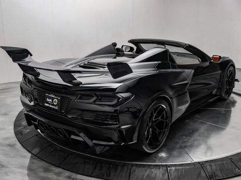Used 2025 Chevrolet Corvette Z06 RWD image 23