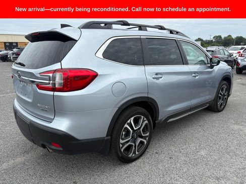 Used 2024 Subaru Ascent Limited w/ Technology Package AWD/4WD image 4