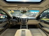 Used 2019 GMC Yukon Denali w/ Denali Ultimate Package image 4