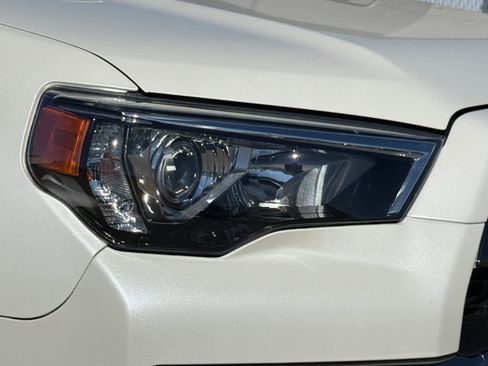 Used 2020 Toyota 4Runner Nightshade AWD/4WD image 17