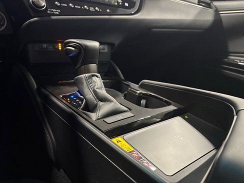 Used 2025 Lexus ES 350 w/ Premium Package image 21