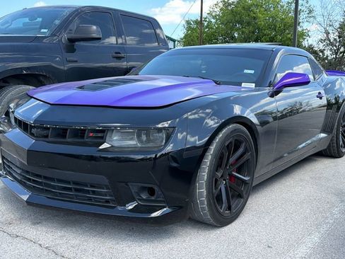 Used 2014 Chevrolet Camaro SS w/ SS Performance Package image 13