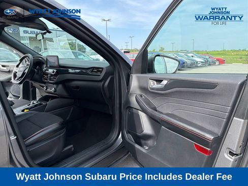 Used 2025 Ford Escape ST-Line FWD image 36