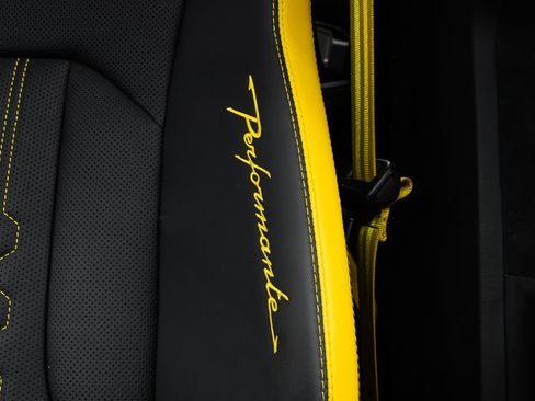 Used 2023 Lamborghini Urus Performante image 49
