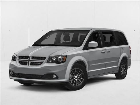 Used 2019 Dodge Grand Caravan GT image 1