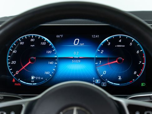 Certified 2021 Mercedes-Benz GLE 350 4MATIC image 18