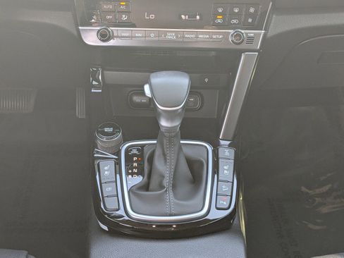 Used 2025 Kia Seltos SX w/ SX Sunroof Package image 18