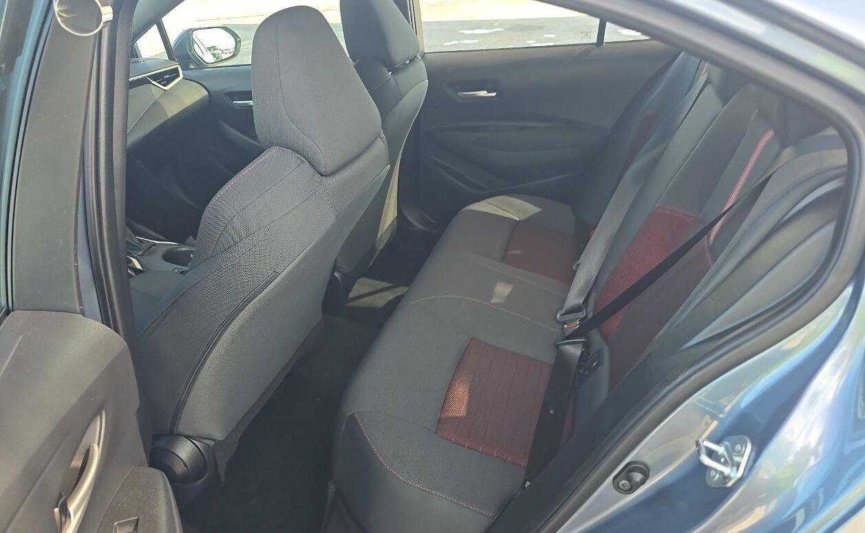 Used 2026 Toyota Corolla SE FWD image 5