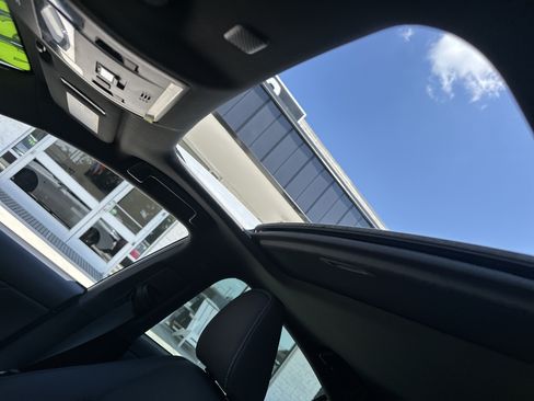 Used 2025 Lexus IS 350 F Sport RWD image 11