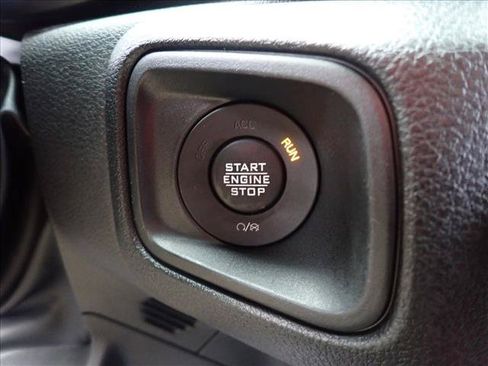 Used 2024 Jeep Wrangler Unlimited w/ Technology Group AWD/4WD image 22