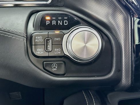 Used 2023 RAM 1500 Limited AWD/4WD image 17