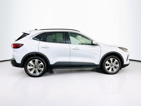Used 2025 Ford Escape Platinum AWD/4WD image 10