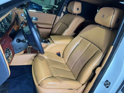 Used 2018 Rolls-Royce Phantom Extended Wheelbase image 10