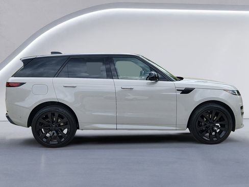 New 2026 Land Rover Range Rover Sport Dynamic SE AWD/4WD image 5