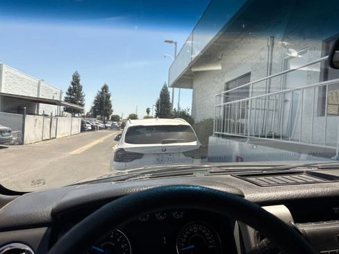 Used 2013 Ford F150 XLT RWD image 22