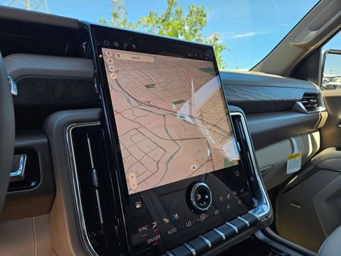 New 2026 GMC Yukon Denali AWD/4WD image 16