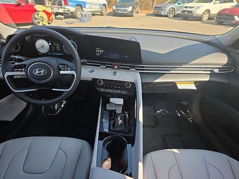 New 2026 Hyundai Elantra Limited image 20