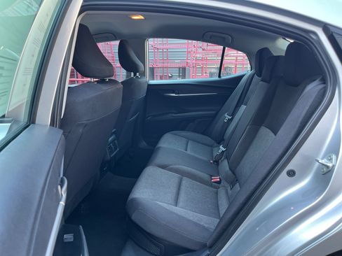 Used 2025 Toyota Camry LE FWD image 25