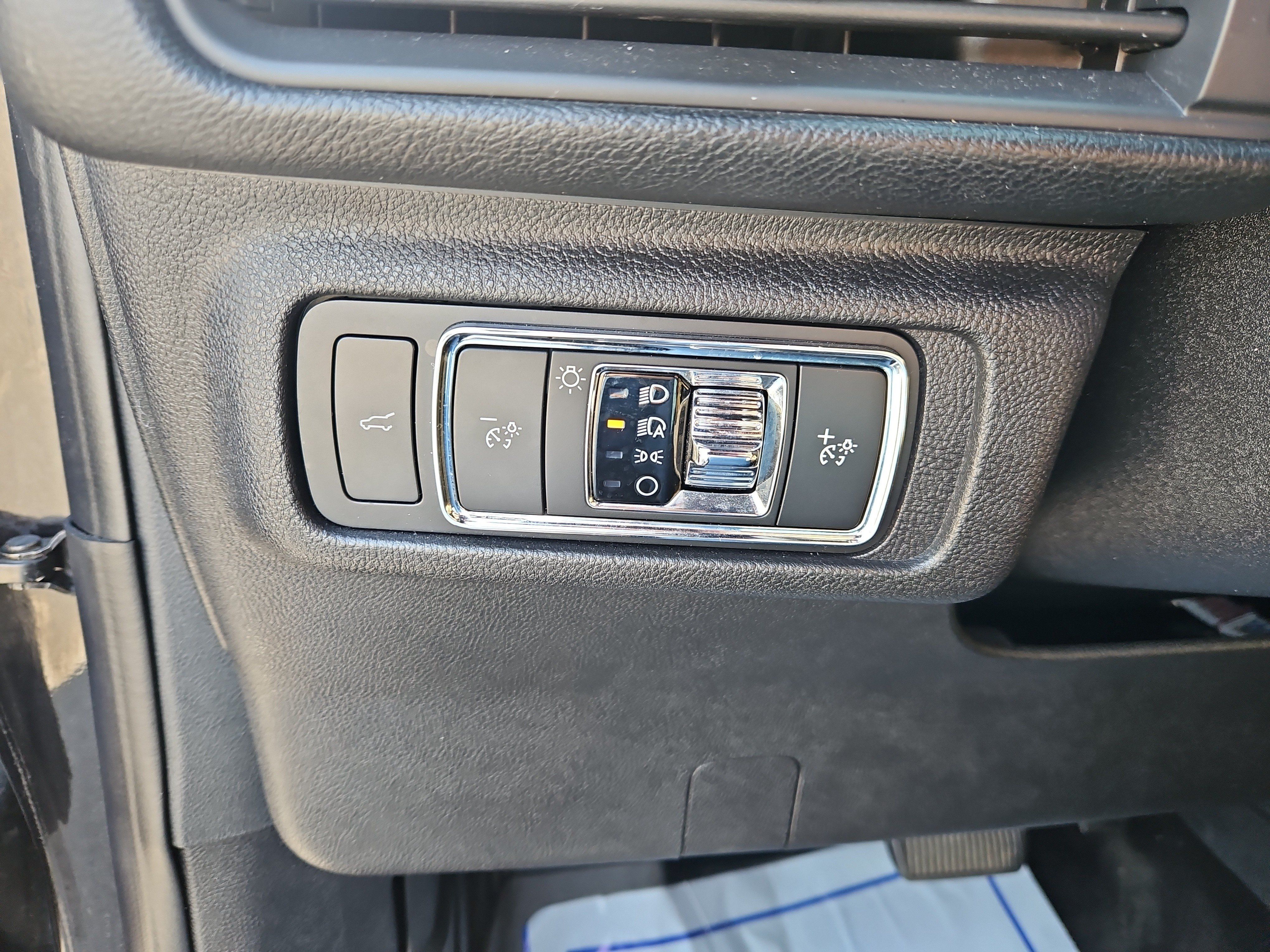 Used 2022 Lincoln Corsair Reserve AWD/4WD image 22
