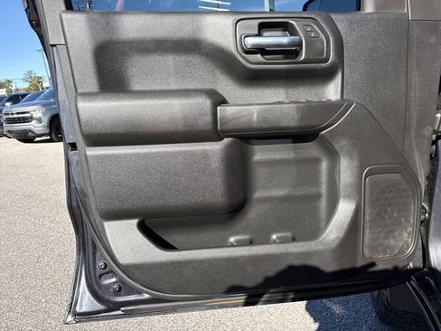 Used 2023 Chevrolet Silverado 1500 Custom image 26