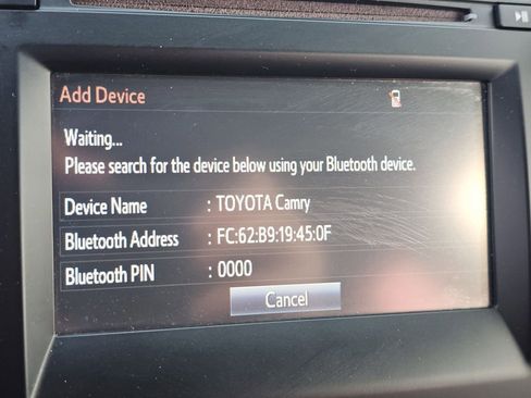 Used 2015 Toyota Camry LE image 11