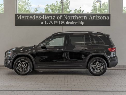 New 2026 Mercedes-Benz GLB 250 4MATIC image 2