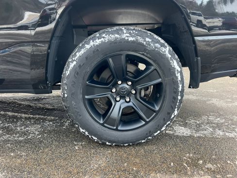 Used 2022 RAM 1500 Big Horn image 9