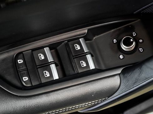 Used 2023 Audi SQ5 Premium Plus w/ Premium Plus Package image 48