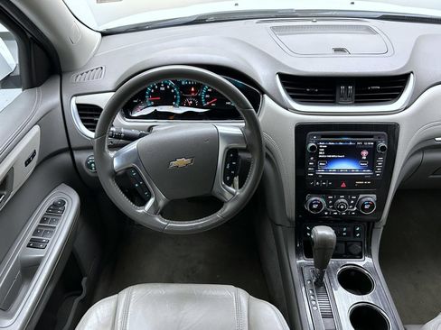 Used 2016 Chevrolet Traverse LT AWD/4WD image 14