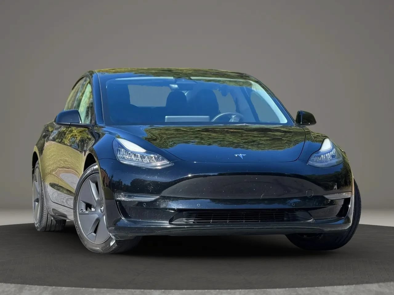 Used 2022 Tesla Model 3 Long Range AWD/4WD image 3