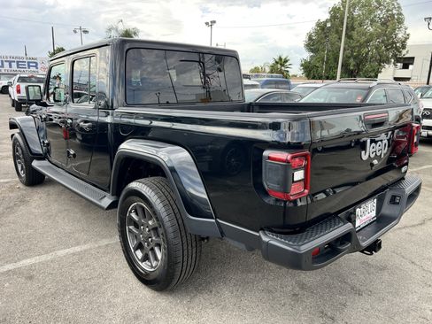 Used 2020 Jeep Gladiator Overland image 10