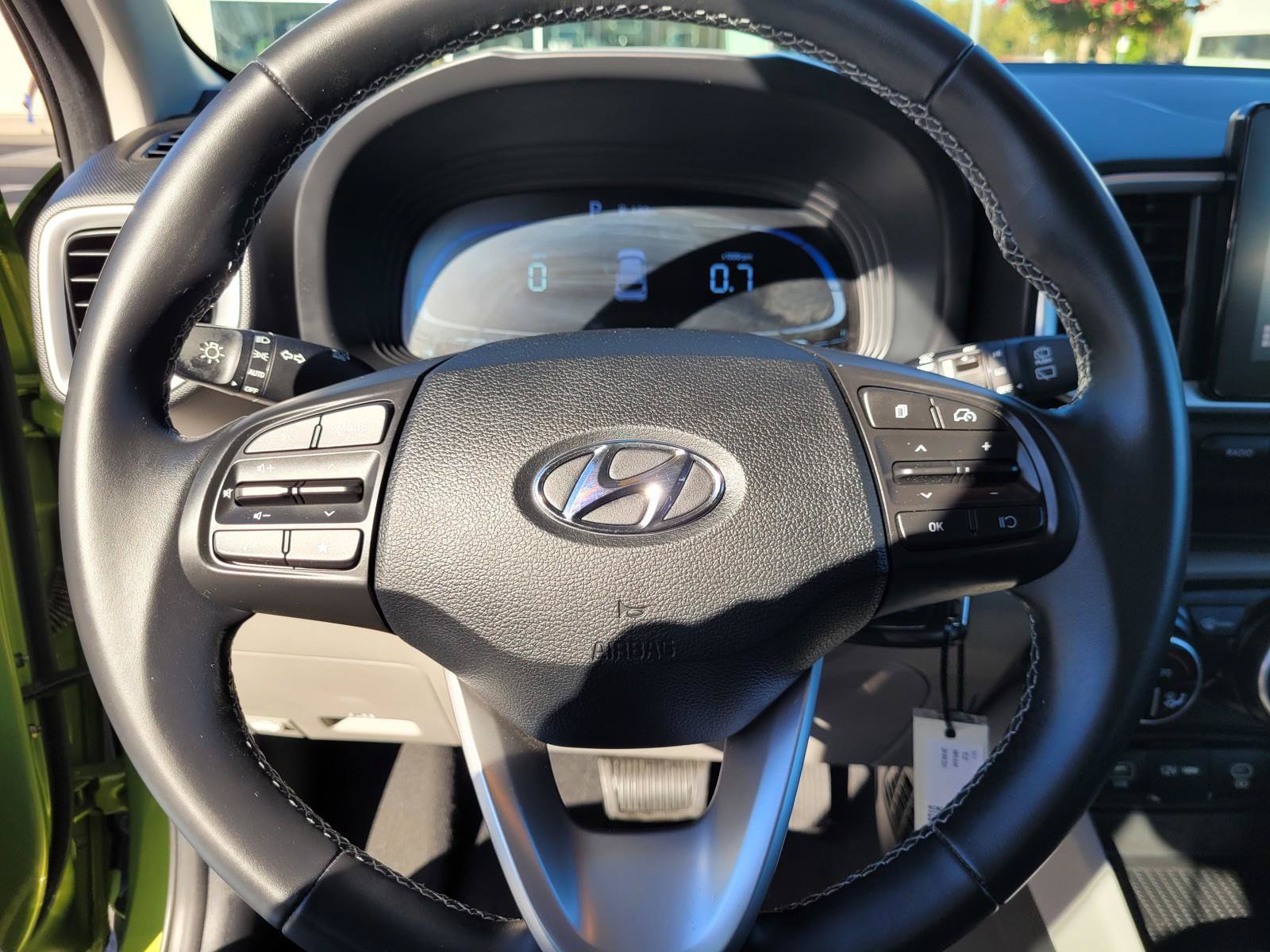 Used 2023 Hyundai Venue SEL FWD image 34