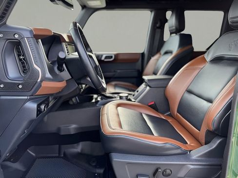 Used 2024 Ford Bronco Outer Banks image 15