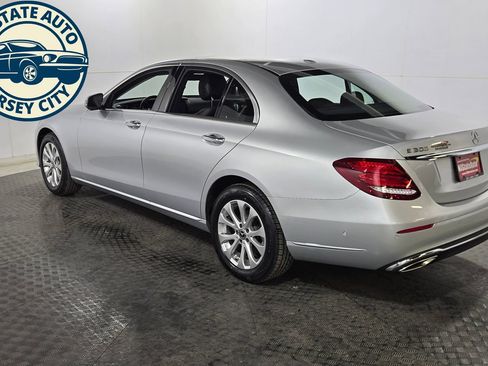 Used 2018 Mercedes-Benz E 300 4MATIC w/ Premium 3 Package (Q03) image 5