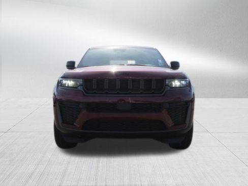 New 2026 Jeep Grand Cherokee Altitude RWD image 8