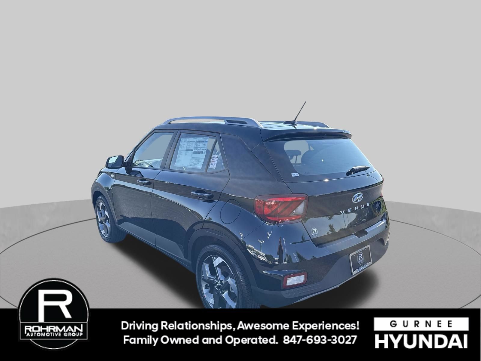 Used 2026 Hyundai Venue SEL FWD image 6