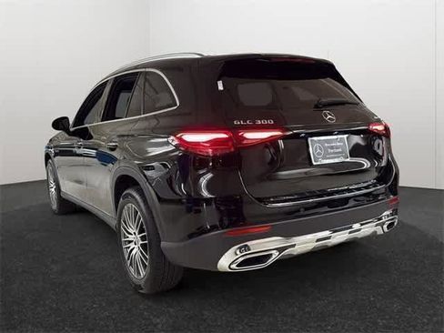 Certified 2025 Mercedes-Benz GLC 300 4MATIC image 5