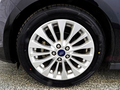 Used 2017 Ford C-MAX SE image 18