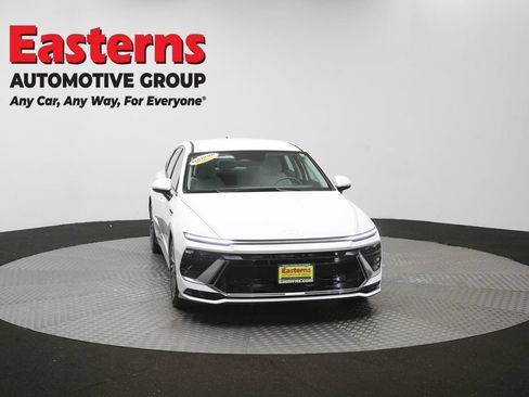 Used 2025 Hyundai Sonata SEL FWD image 51