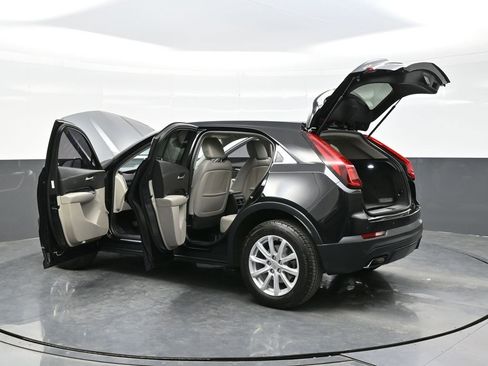 Used 2019 Cadillac XT4 Luxury w/ Cold Weather Package FWD image 48