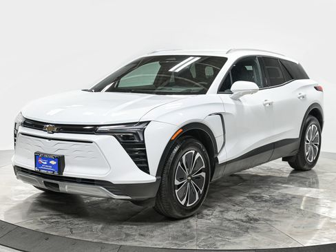 Used 2024 Chevrolet Blazer EV LT AWD/4WD image 1