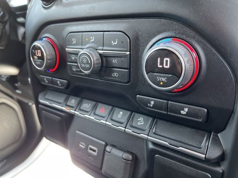 Used 2022 Chevrolet Silverado 1500 LT image 31