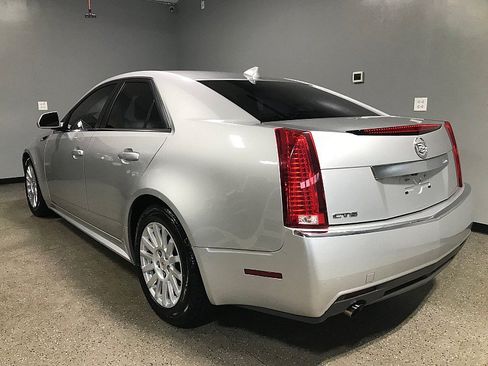 Used 2012 Cadillac CTS Luxury RWD image 5