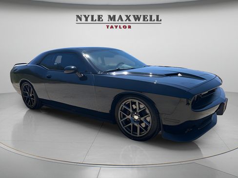 Used 2016 Dodge Challenger R/T Scat Pack w/ Leather Interior Group RWD image 1