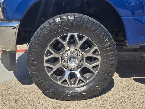 Used 2022 Ford F350 XLT w/ XLT Value Package image 7