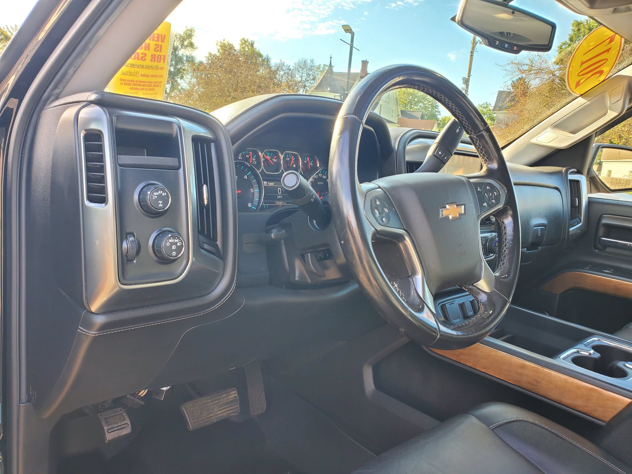Used 2017 Chevrolet Silverado 1500 LTZ w/ Sport Package AWD/4WD image 17