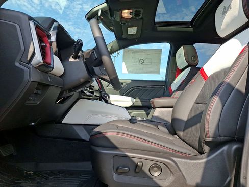 New 2025 GMC Canyon AT4 w/ AT4X AEV Edition AWD/4WD image 14