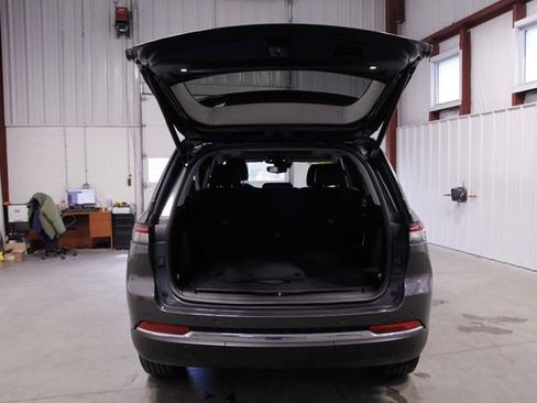 Used 2024 Jeep Grand Cherokee Limited 4xe image 20